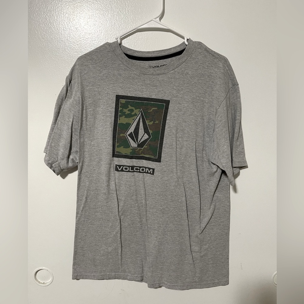 Volcom men top